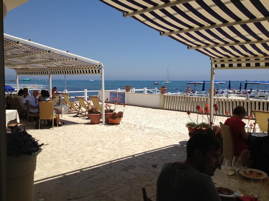 Hotel Le Najadi Santa Marinella Exterior foto