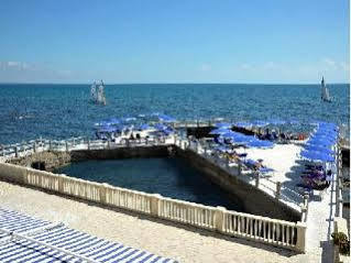 Hotel Le Najadi Santa Marinella Exterior foto